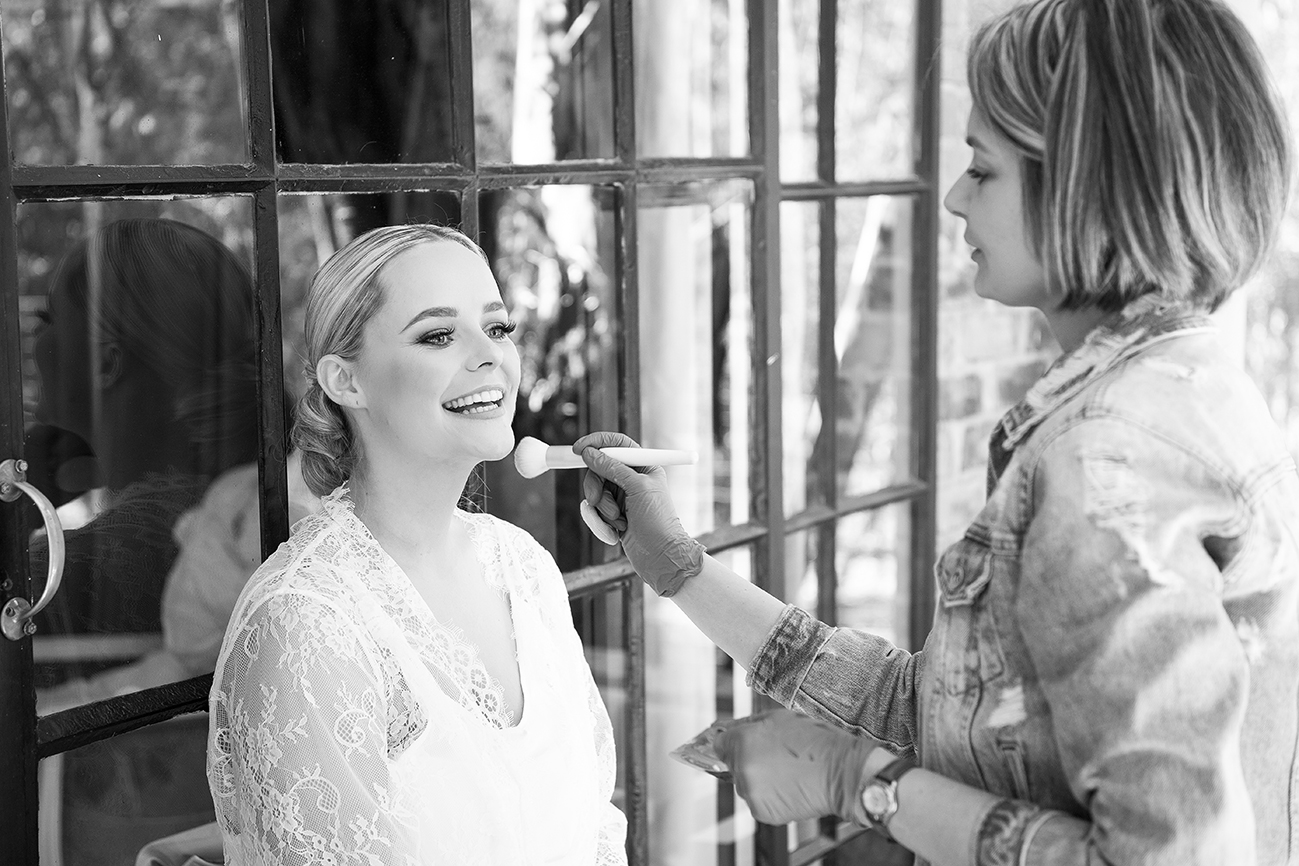 Getting ready for Nicole's wedding day at Lace on Timber, Bridal glam by Storm Pass Makeup, photography by Kevin Mark Pass